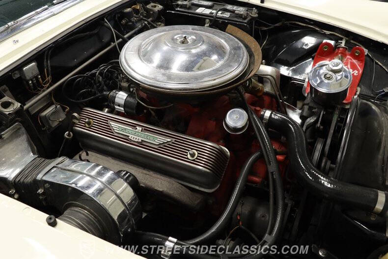1957 Ford Thunderbird