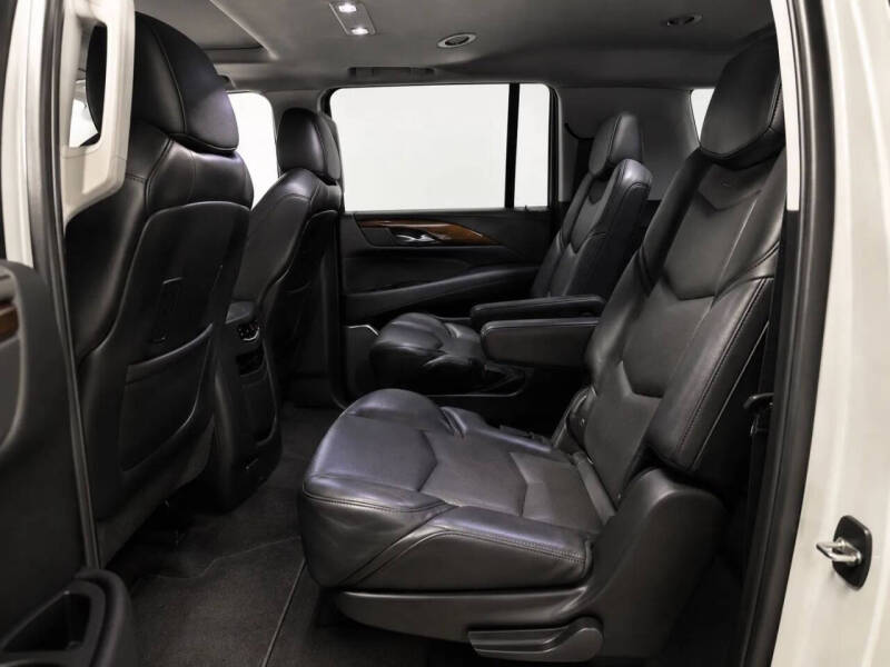 2020 Cadillac Escalade ESV Luxury
