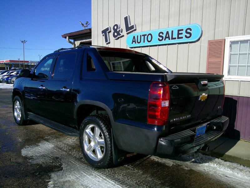 2012 Chevrolet Avalanche LS