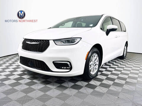 2023 Chrysler Pacifica Touring