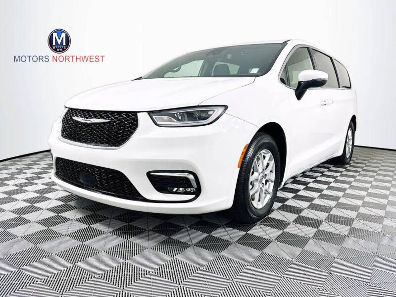 2023 Chrysler Pacifica Touring