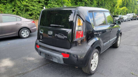 2011 Kia Soul +