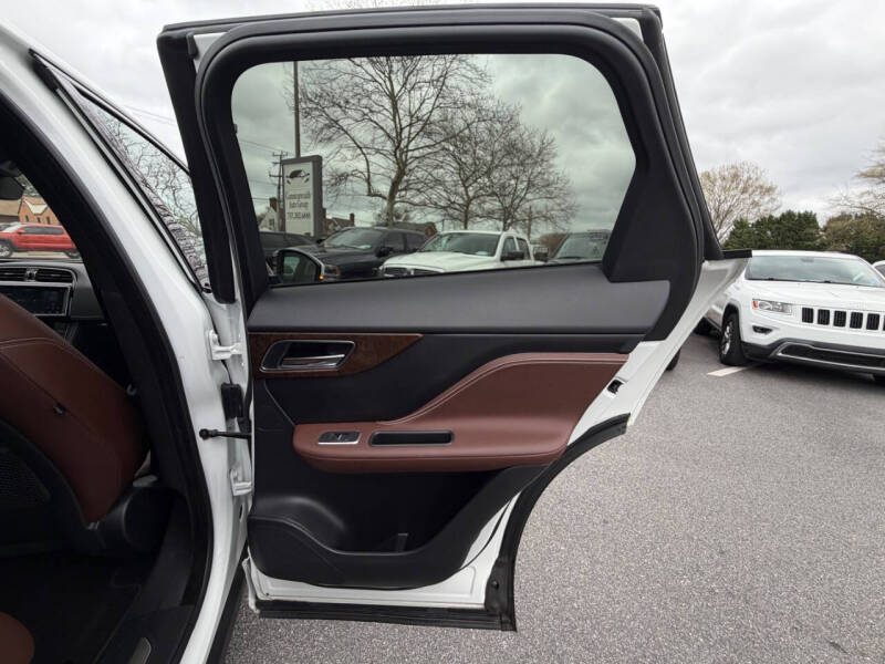 2019 Jaguar F-PACE S