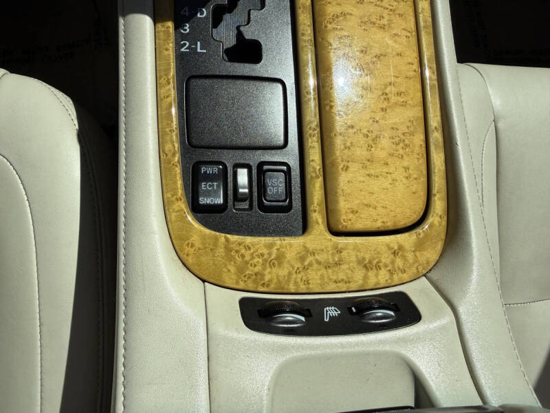 2004 Lexus SC 430