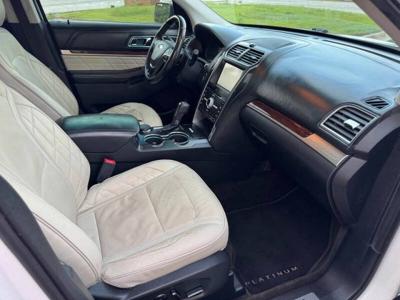 2016 Ford Explorer Platinum