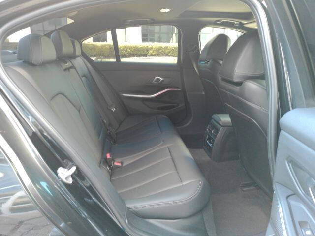 2024 BMW 3 Series 330i