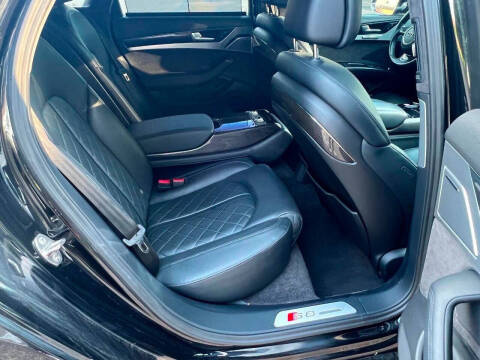 2016 Audi S8 plus 4.0T quattro