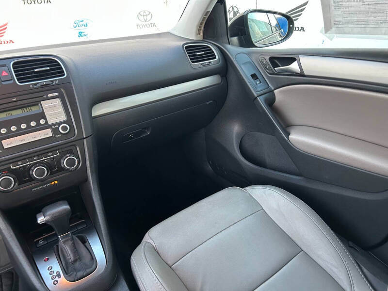 2010 Volkswagen Golf 2.5L PZEV