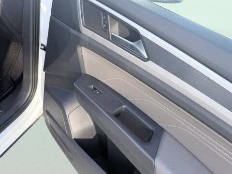 2021 Volkswagen Atlas Cross Sport V6 SE R-Line