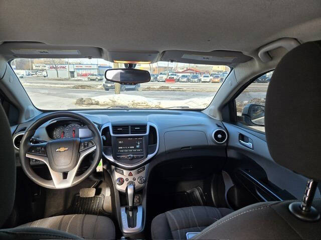 2017 Chevrolet Sonic LT Auto