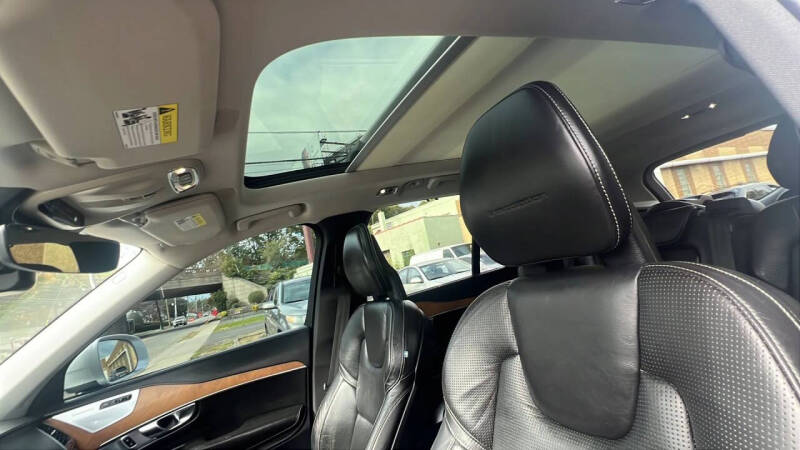 2016 Volvo XC90 T6 Inscription