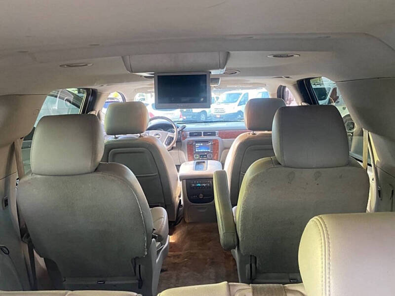 2013 Chevrolet Suburban LTZ