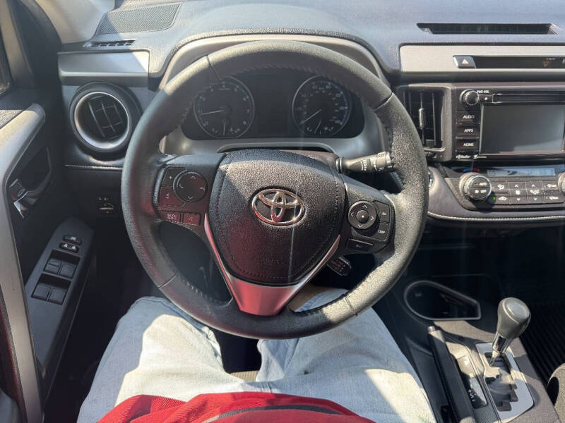 2017 Toyota RAV4 XLE