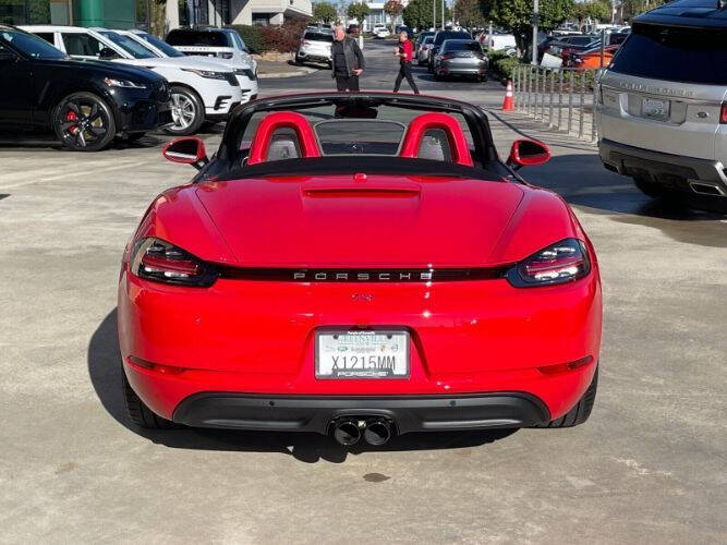 2023 Porsche 718 Boxster