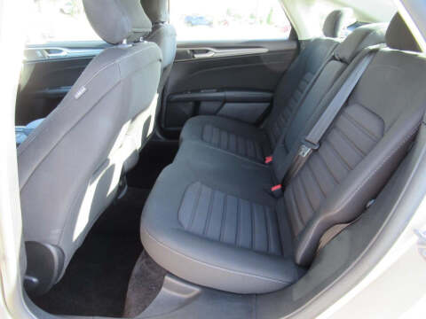 2018 Ford Fusion SE