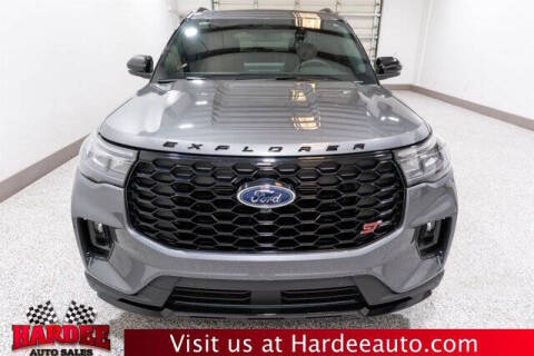 2025 Ford Explorer ST