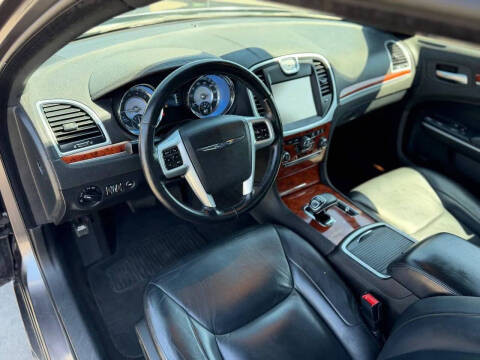 2014 Chrysler 300
