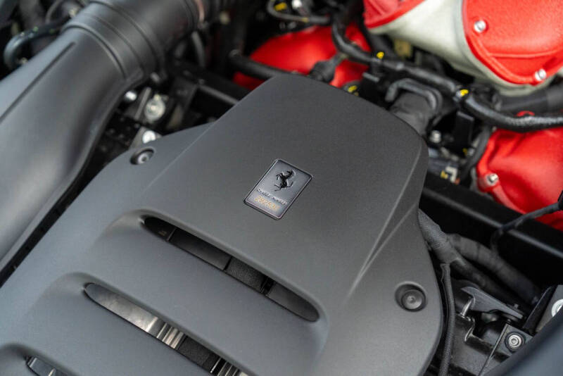 2023 Ferrari 812 Competizione