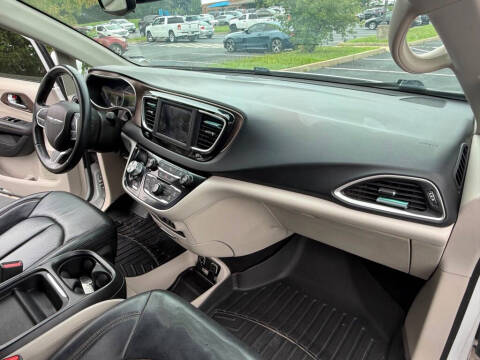 2018 Chrysler Pacifica Touring L