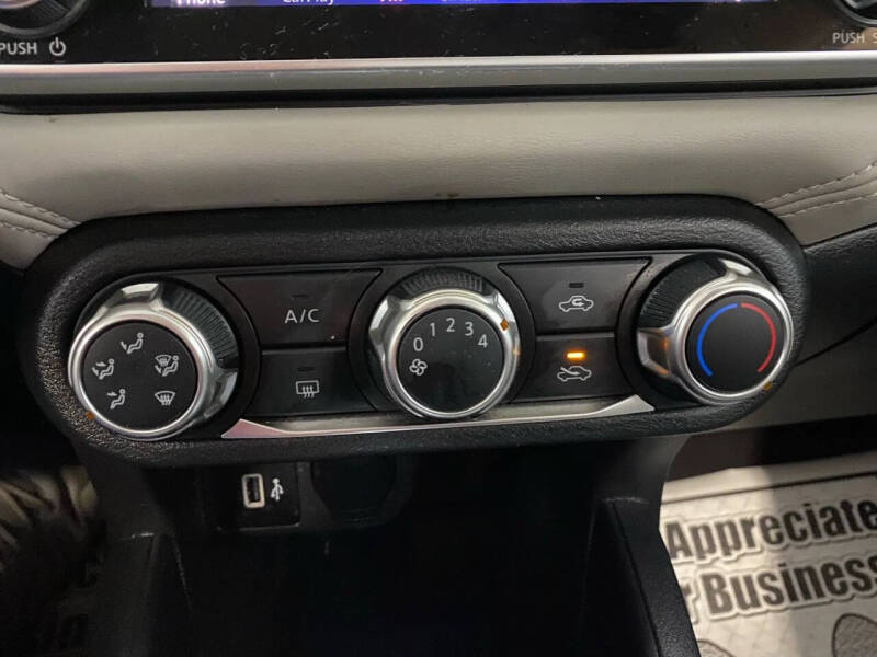 2020 Nissan Versa SV