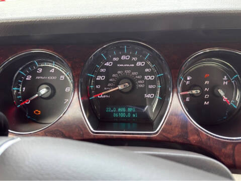 2010 Ford Taurus SEL