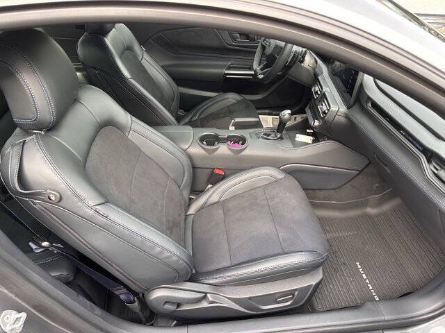 2025 Ford Mustang Dark Horse