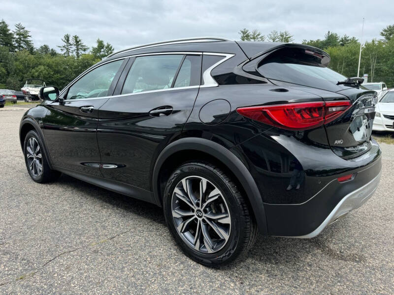 Used 2017 INFINITI QX30 Luxury with VIN SJKCH5CR9HA026631 for sale in Kingston, NH