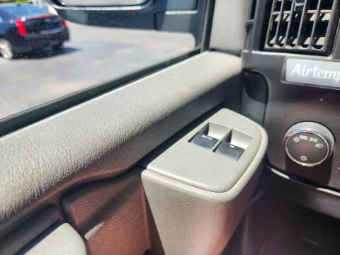 2017 GMC Savana 2500
