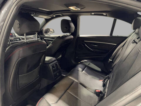 2017 BMW 3 Series 330i