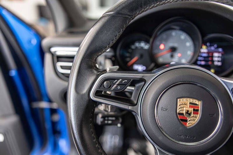 2021 Porsche Macan S