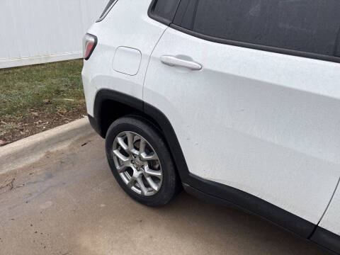 2022 Jeep Compass Latitude Lux