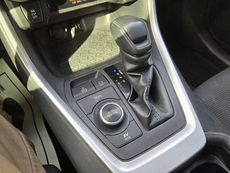 2019 Toyota RAV4 Hybrid LE