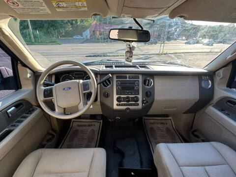 2011 Ford Expedition EL XL