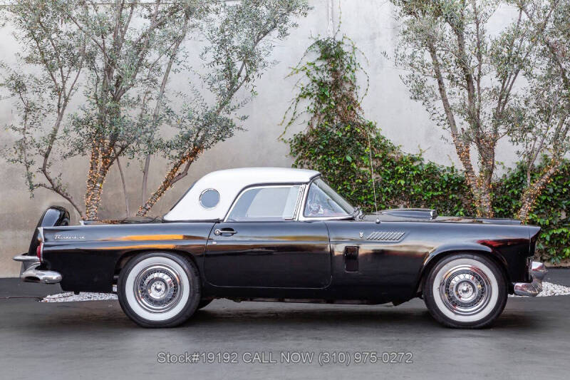 1956 Ford Thunderbird