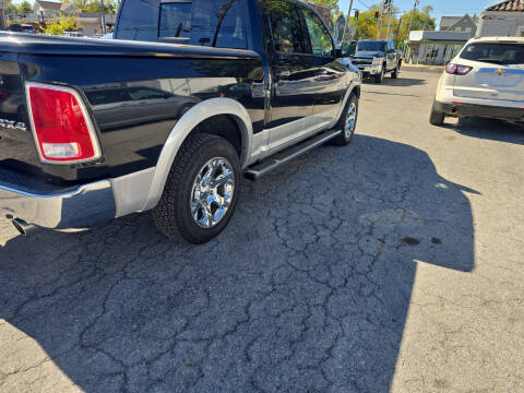 2016 RAM 1500 Laramie