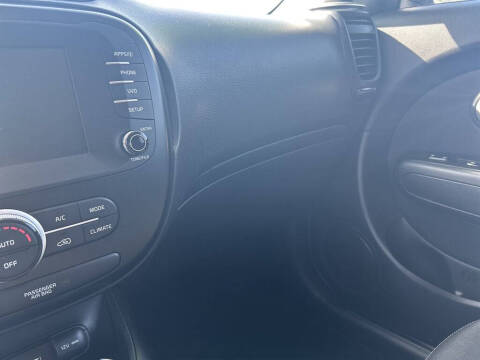 2019 Kia Soul +