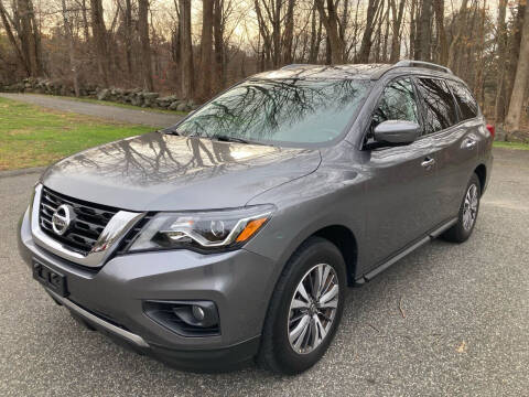 2017 Nissan Pathfinder for sale at Lou Rivers Used Cars in Palmer MA