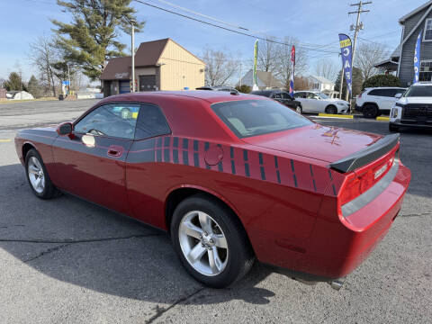 2009 Dodge Challenger SE