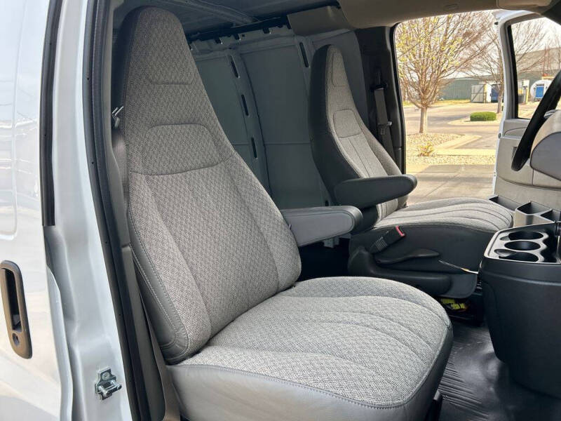 2026 GMC Savana 3500