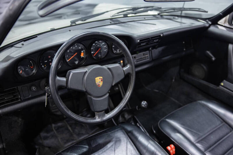 1989 Porsche 911 Carrera Speedster