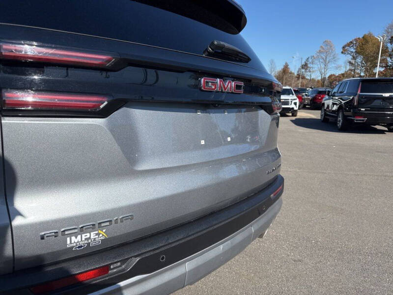 2025 GMC Acadia Elevation