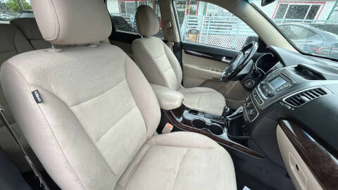 2015 Kia Sorento LX