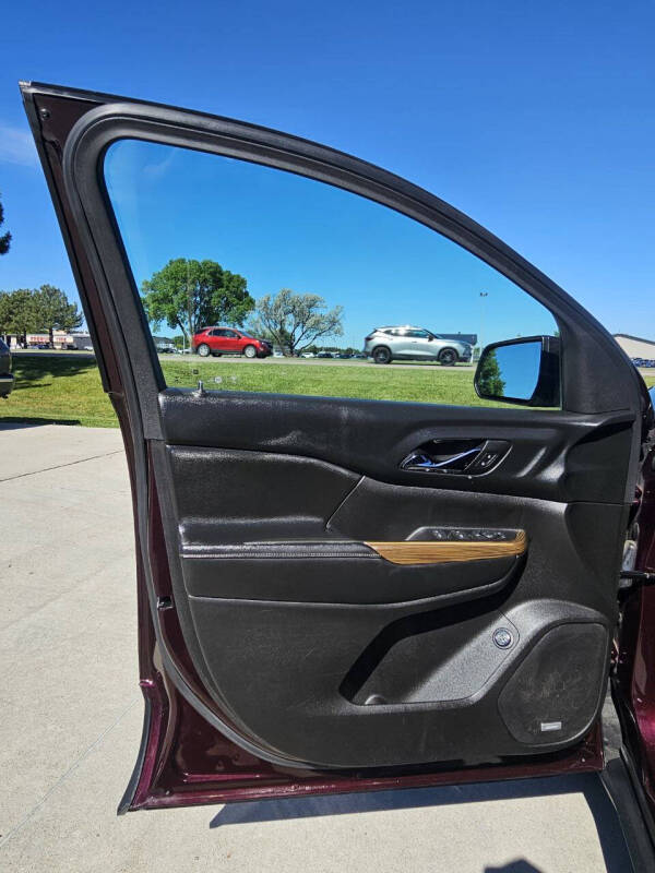 2018 GMC Acadia SLE-2