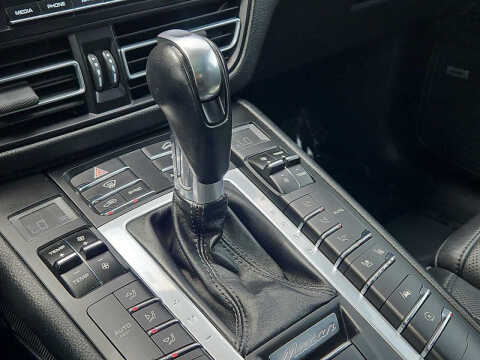 2021 Porsche Macan