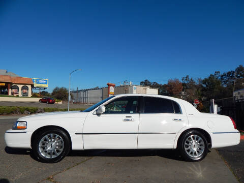 2007 Lincoln Town Car for sale at Direct Auto Outlet LLC in Fair Oaks CA