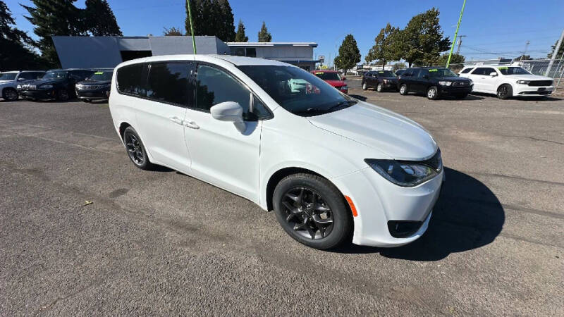 2018 Chrysler Pacifica Touring Plus