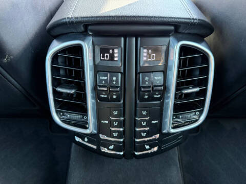 2017 Porsche Cayenne