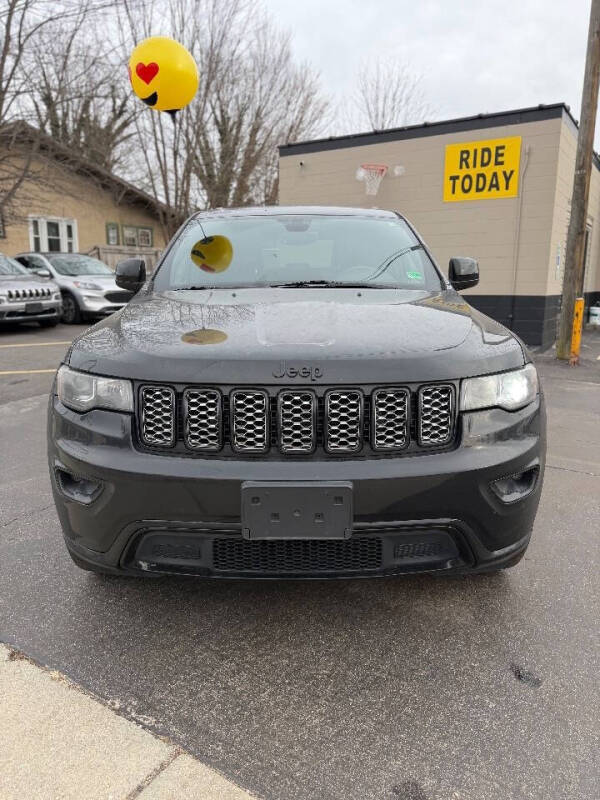 2017 Jeep Grand Cherokee Altitude