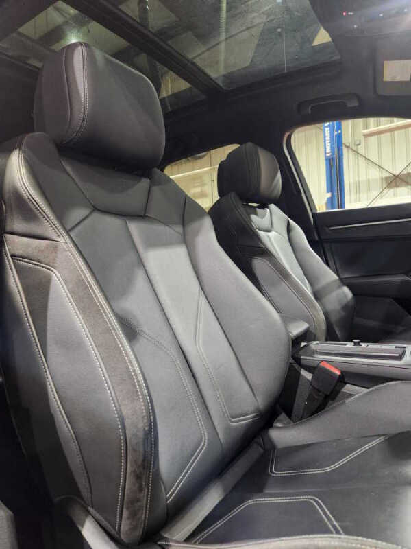 2020 Audi Q3 quattro S line Prem Plus 45 TFSI