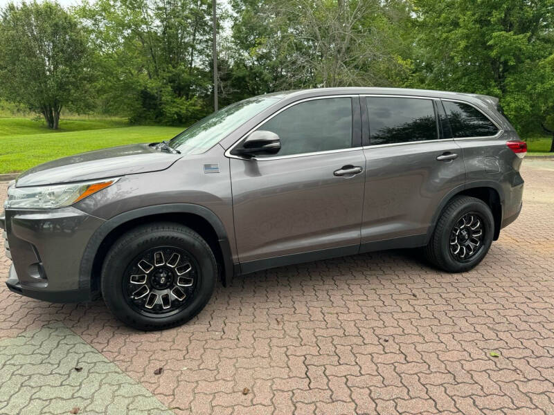 2019 Toyota Highlander for sale at CARS PLUS in Fayetteville TN